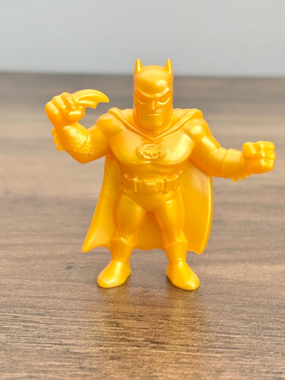 Wendy's Kids Meal DC Heroes Mini Figure Gold Batman Figure Toy Cake Topper